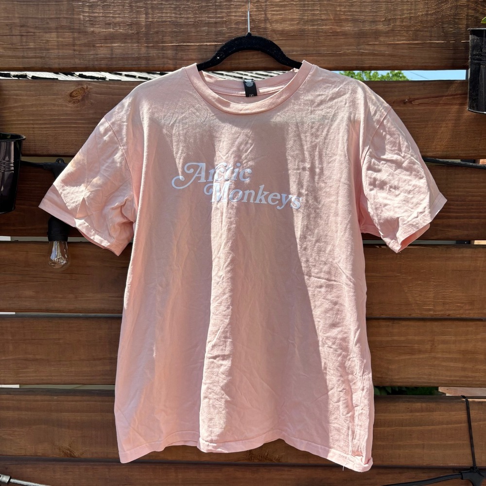 Arctic Monkeys Graphic T-Shirt Womens Large Pink Excellent Band Tee Lyrics